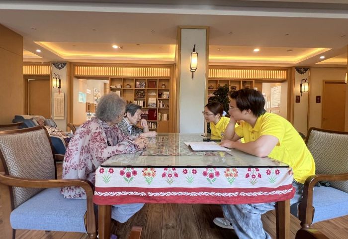 �ļ��g(sh��)�аl(f��)����ط���(w��)��̽���ض��cЧ�ʵ�ƽ��֮��