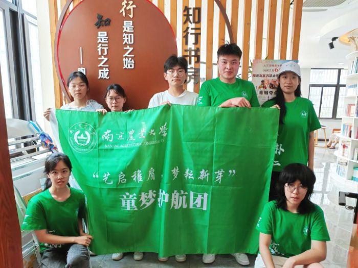 ֲ����ѿ���������ഺ�o���`���A�����Ͼ��r�I��W�@ˇ�WԺ��ˇ���ɼ磬������ѿ��ͯ���o���F����������`�o��