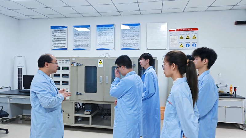 ̽�Lʯ���о��������ƌW����Ϣ��