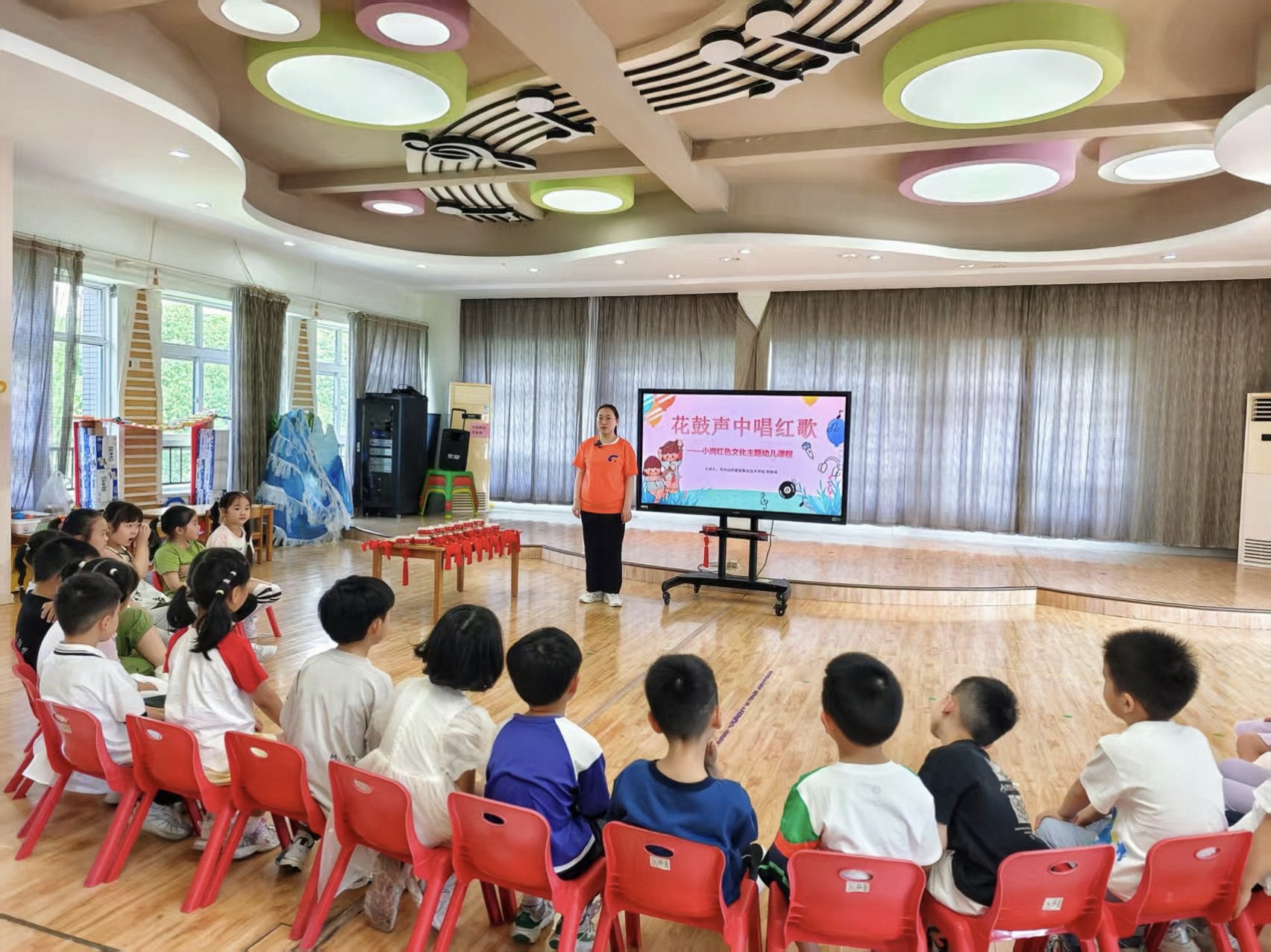 ��������t� ͯ�����h���� ���������W(xu��)�Ӹ���ɽ���׃��@�_չ�������г��t�衱���(d��ng)