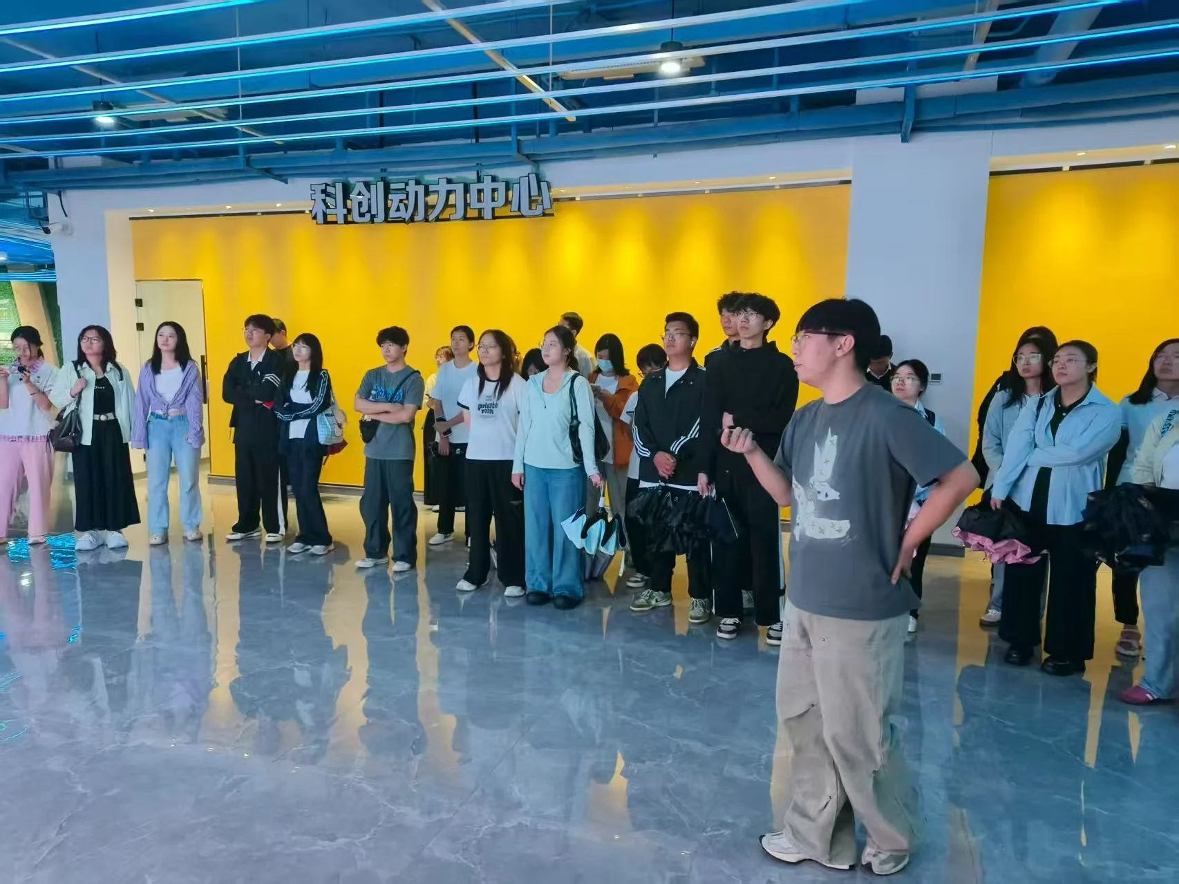 �ഺͦ��ح�羳�Ʒ�ͨ������ഺ�ǻ��`��֪�����L����W�����ɹŶ�����˹��Դ���³̡��I���f������������`꠼o����ʮ����