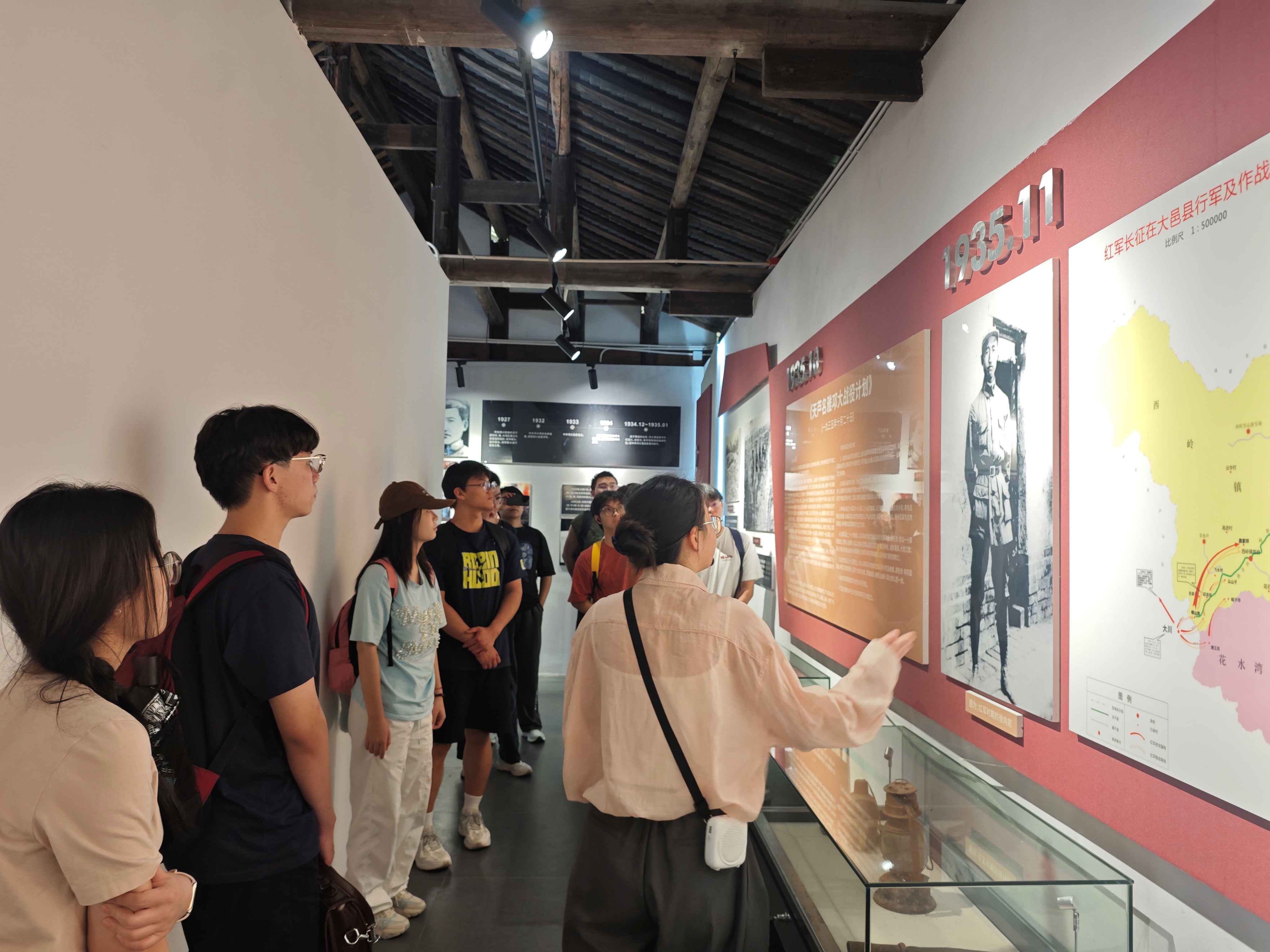 ��Ӣ���S���������˼ң��ɶ���W�W�����ЌW���s�m�tɫѪ�}