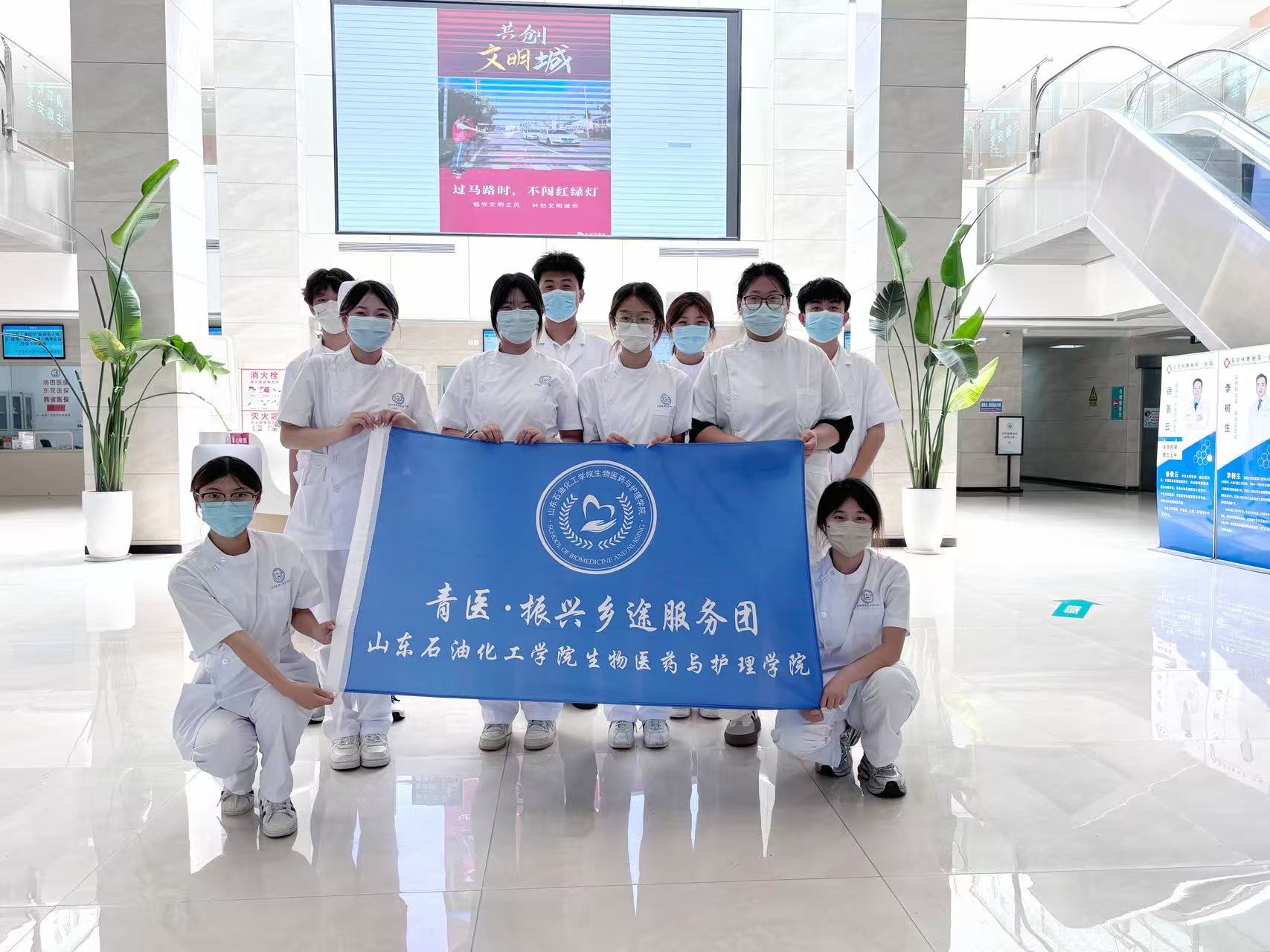 ���t(y��) ���d�l(xi��ng);����(w��)�F(tu��n)