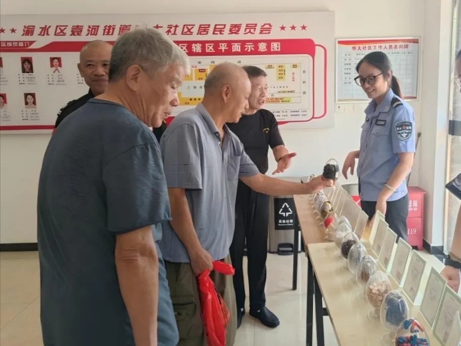 �������tˎ��W�W�ӷ����l���¾�Ӣ�ۣ��o������