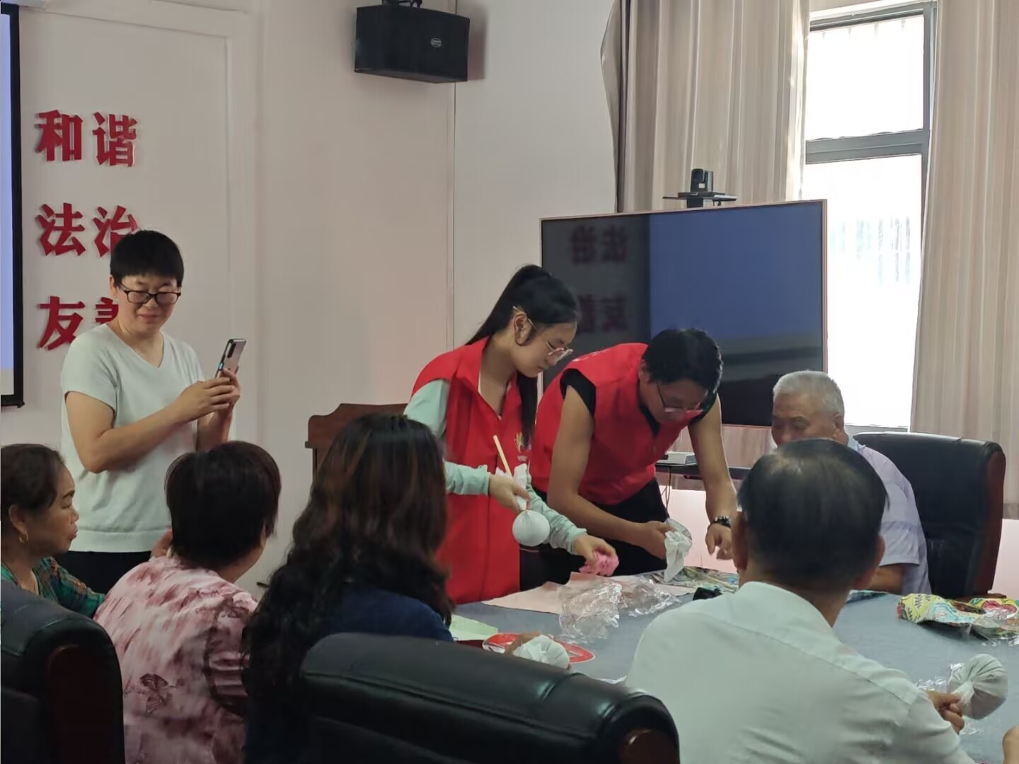 ����MԺ�������������B(y��ng)��Ժ�����c־Ը�߹��ư����N���н����ǻ�