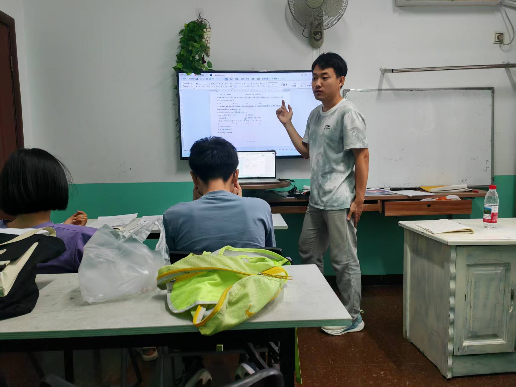 利用化出漓想進行教課 張濤提供