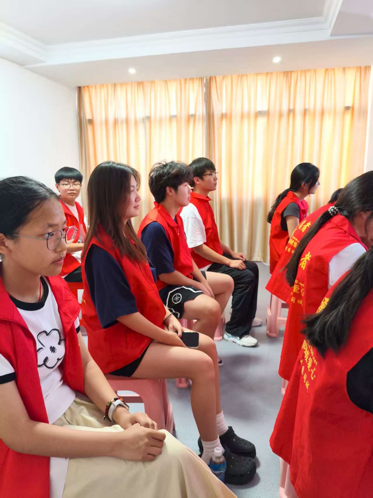 �ഺ���������н�������