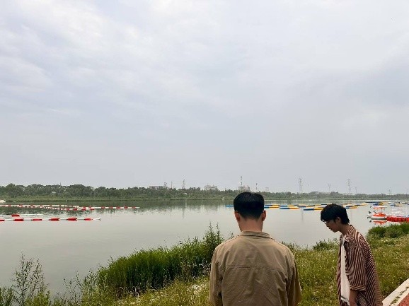 �m���Ҹ��L��ĸ�H�ӡ����`꠸����ͺ����_չ�����B(t��i)�ޏ��c�ɳ��m(x��)�l(f��)չ�����}�{(di��o)�У�̽���Gɫ�D(zhu��n)�͵ġ���ǘӱ���