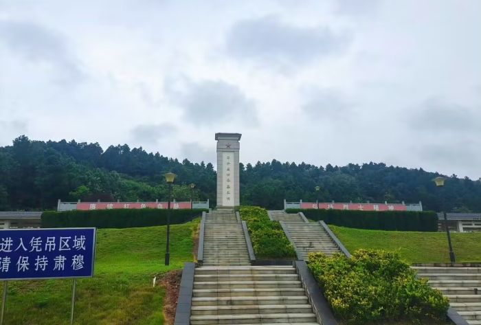 ���мtɫ�����`���ഺʹ����������������W�c������F