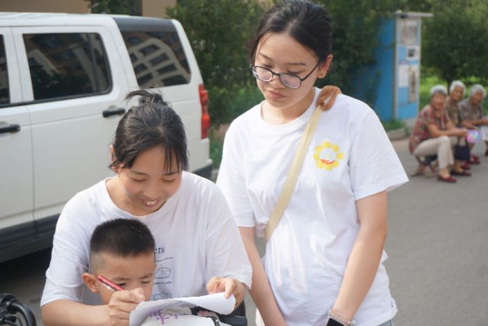 �ഺ������н�𣬌��`���������