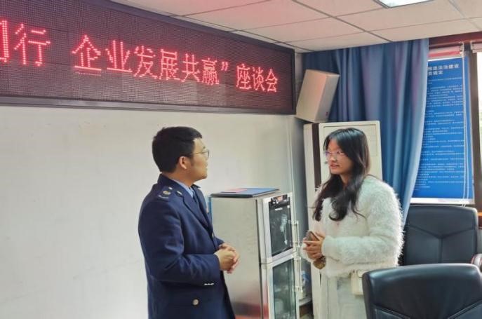 參加座談會 張凱供圖