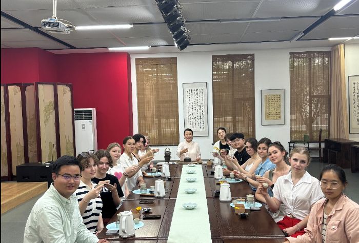 ���������Ļ������ġ��[�Θ����������K�ڶ������WԺ����Z�WԺ���g־Ը�F��ڇ��H����I���ƽ���Ļ���ͨ�ܴa