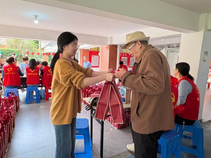 ����������W���W�c�yӋ�WԺ�_չ����ꖾ�ɣ����ů������Т��d�L��־Ը���ջ��